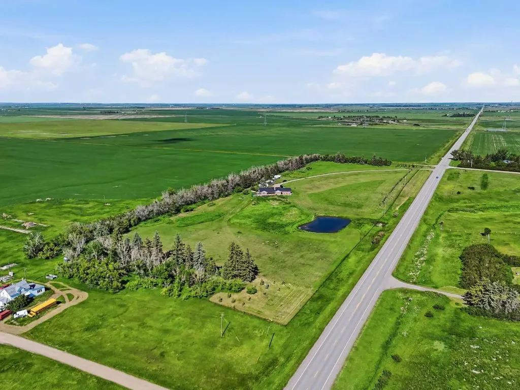 274006 Township Road 262 Rural Rocky View County AB T4Z 1H6
