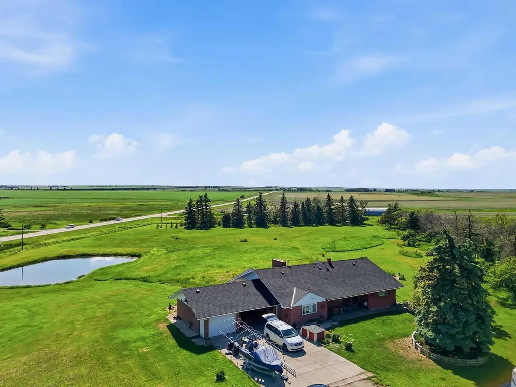 274006 Township Road 262 Rural Rocky View County AB T4Z 1H6