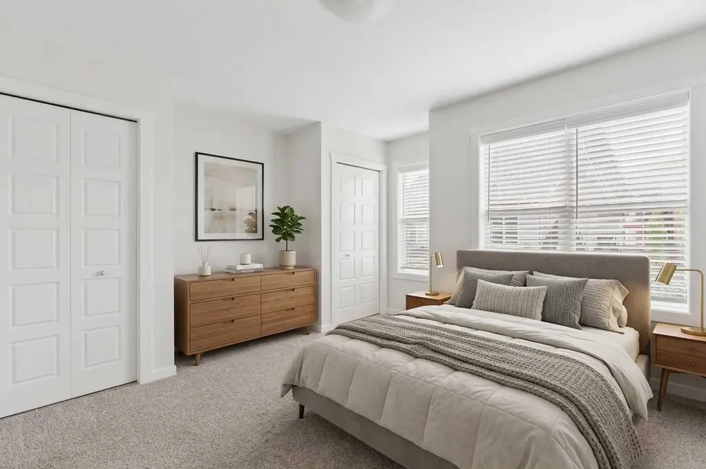 469 Cranbrook Square SE Calgary AB T3M 3E3