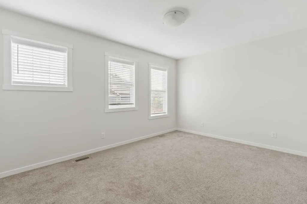 469 Cranbrook Square SE Calgary AB T3M 3E3