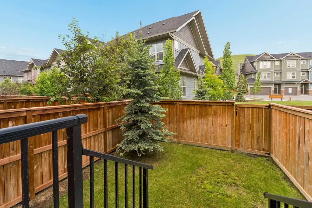 469 Cranbrook Square SE Calgary AB T3M 3E3