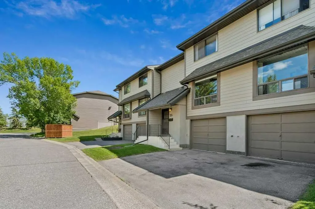 5019 46 Avenue SW Calgary AB T3E 6R1