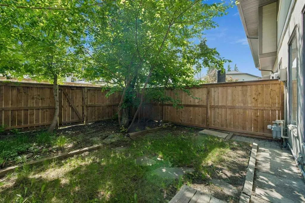 5019 46 Avenue SW Calgary AB T3E 6R1