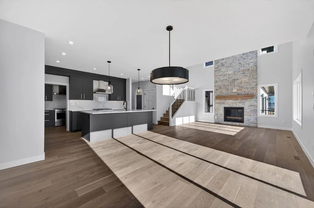 709 Dawson Common Chestermere AB T1X 1Z7