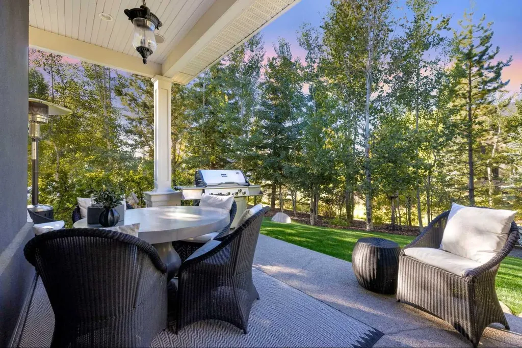 203 Elbow Ridge Haven SW Rural Rocky View County AB T3Z 3T4