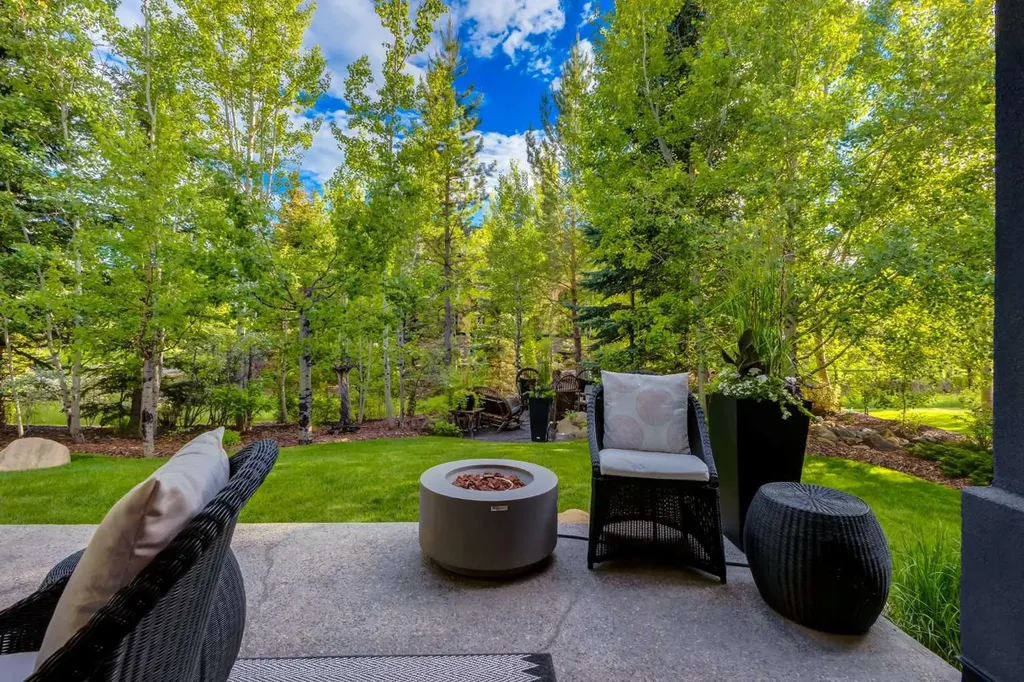 203 Elbow Ridge Haven SW Rural Rocky View County AB T3Z 3T4