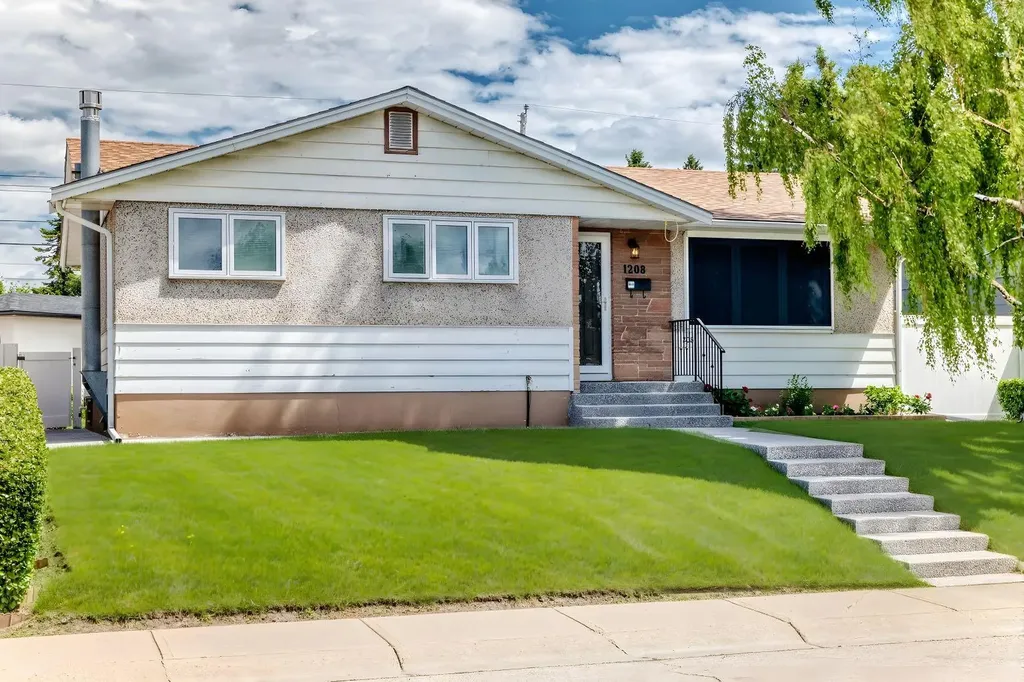 1208 Mackid Road NE Calgary AB T2E 6B1