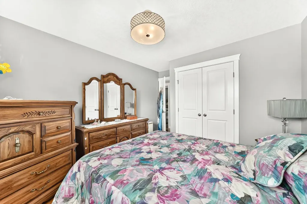 1208 Mackid Road NE Calgary AB T2E 6B1