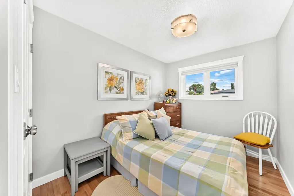 1208 Mackid Road NE Calgary AB T2E 6B1