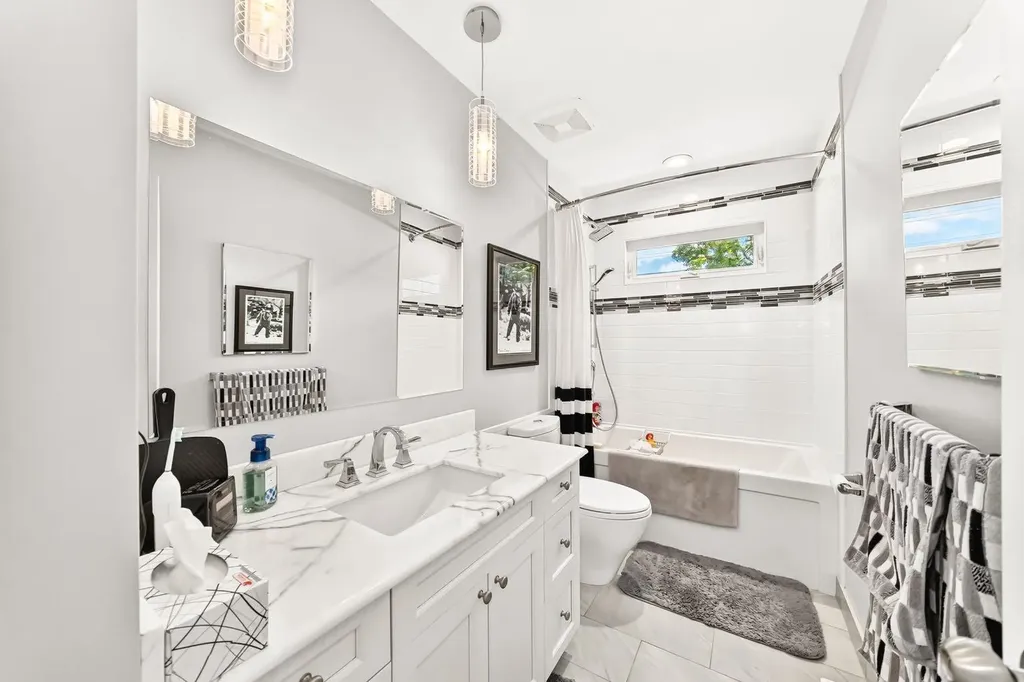 1208 Mackid Road NE Calgary AB T2E 6B1