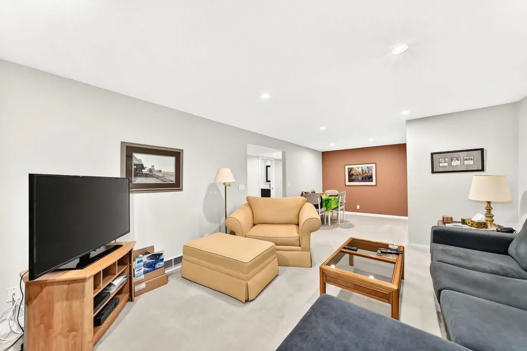 1208 Mackid Road NE Calgary AB T2E 6B1