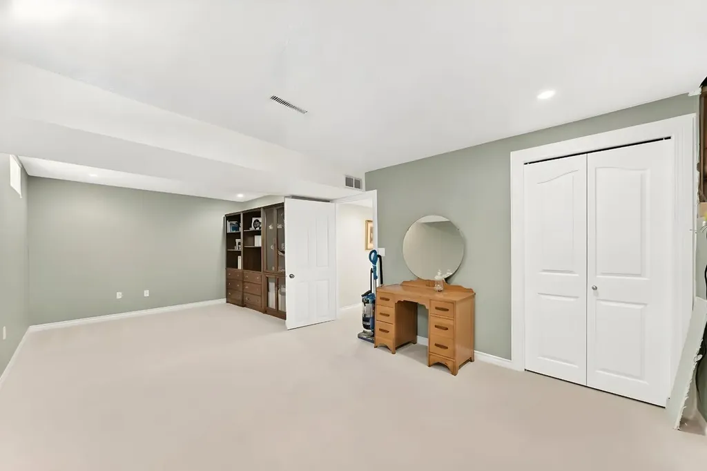 1208 Mackid Road NE Calgary AB T2E 6B1