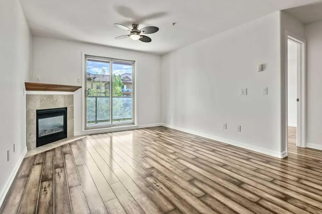 92 Crystal Shores Road Okotoks AB T1S2N1