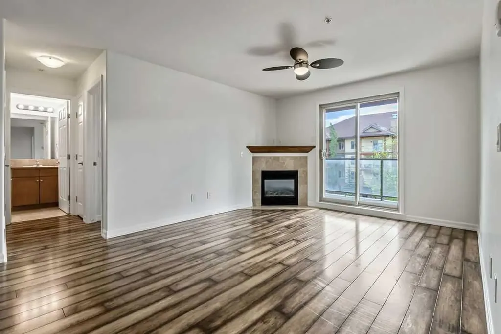 92 Crystal Shores Road Okotoks AB T1S2N1