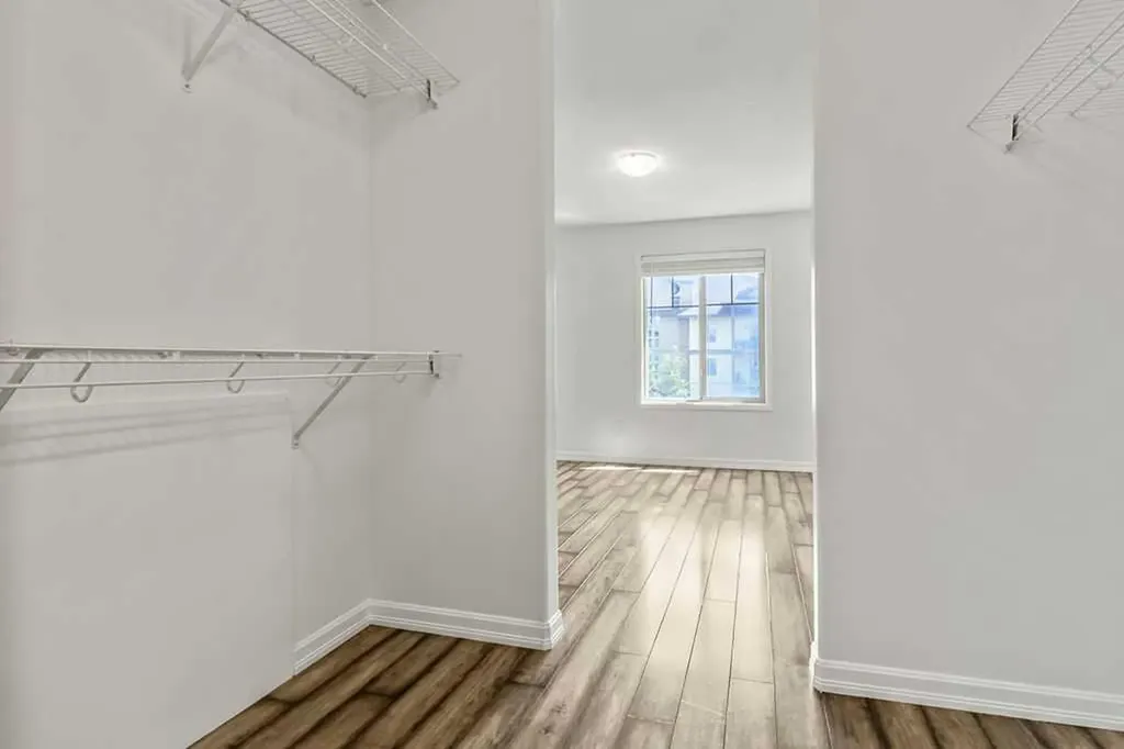 92 Crystal Shores Road Okotoks AB T1S2N1