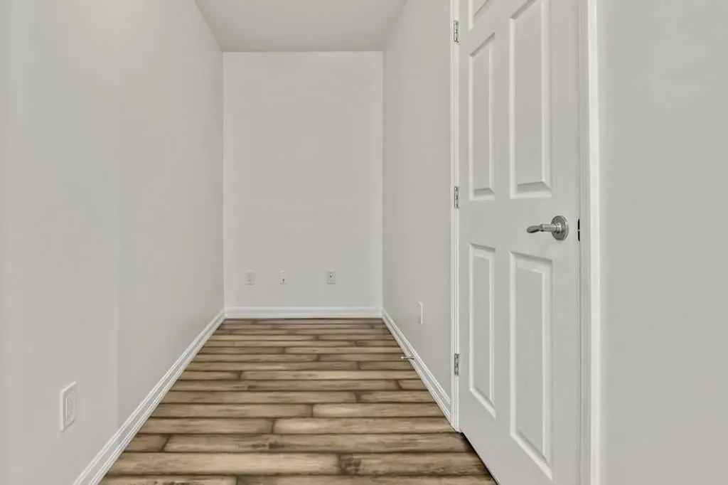 92 Crystal Shores Road Okotoks AB T1S2N1