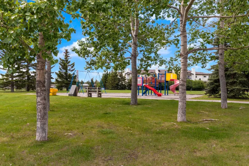 18 West Mcmanus Road Cochrane AB T4C 1L7