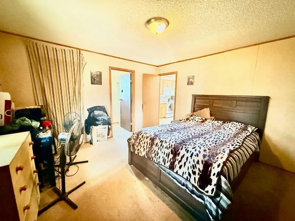 1609 14 Street Wainwright AB T9W 1K4
