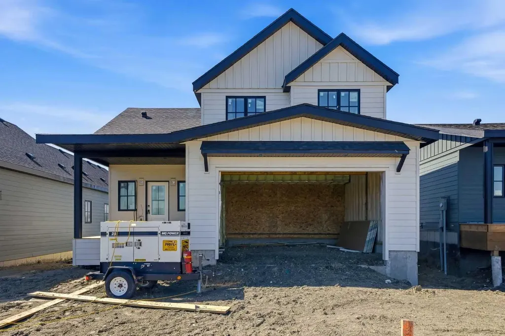 329 Flare Avenue SW Diamond Valley AB T0L2A0