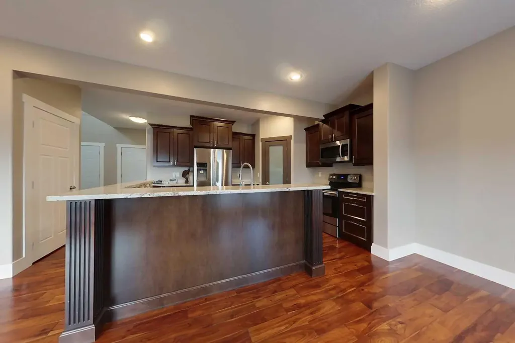 612 8 Avenue SW Slave Lake AB T0G 2A4