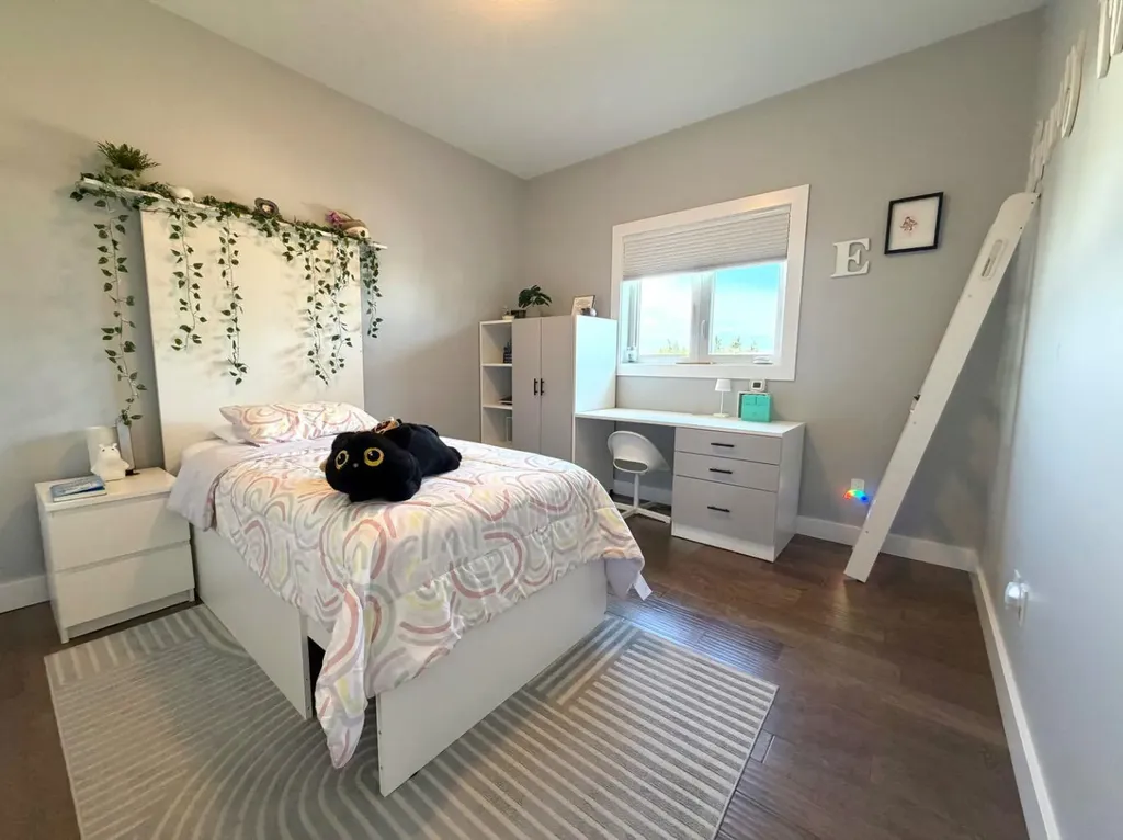 718 24 Street Wainwright AB T9W 0B6