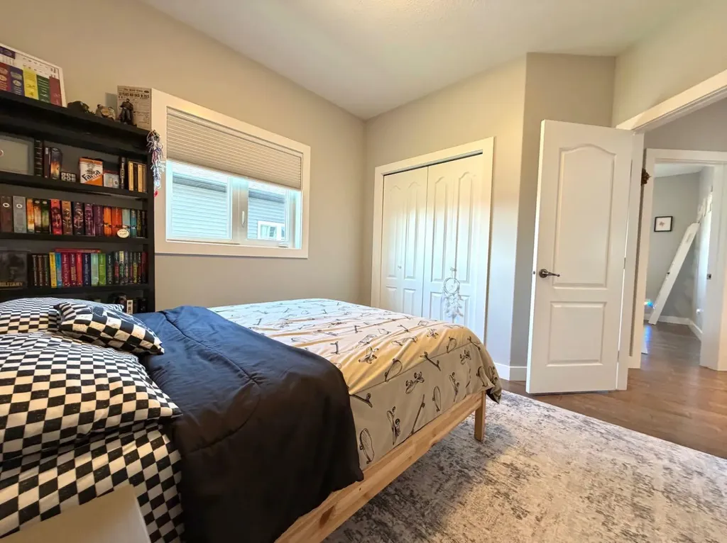718 24 Street Wainwright AB T9W 0B6