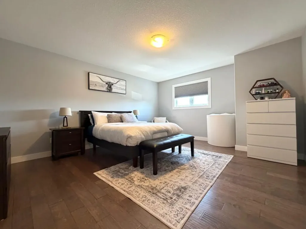 718 24 Street Wainwright AB T9W 0B6