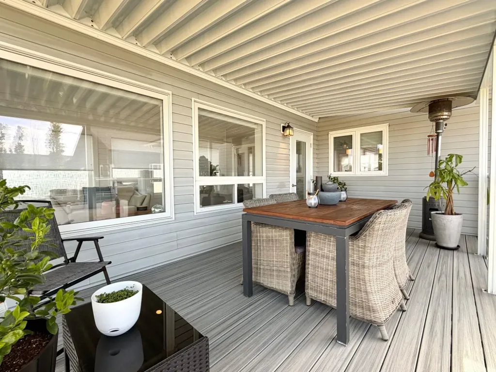718 24 Street Wainwright AB T9W 0B6