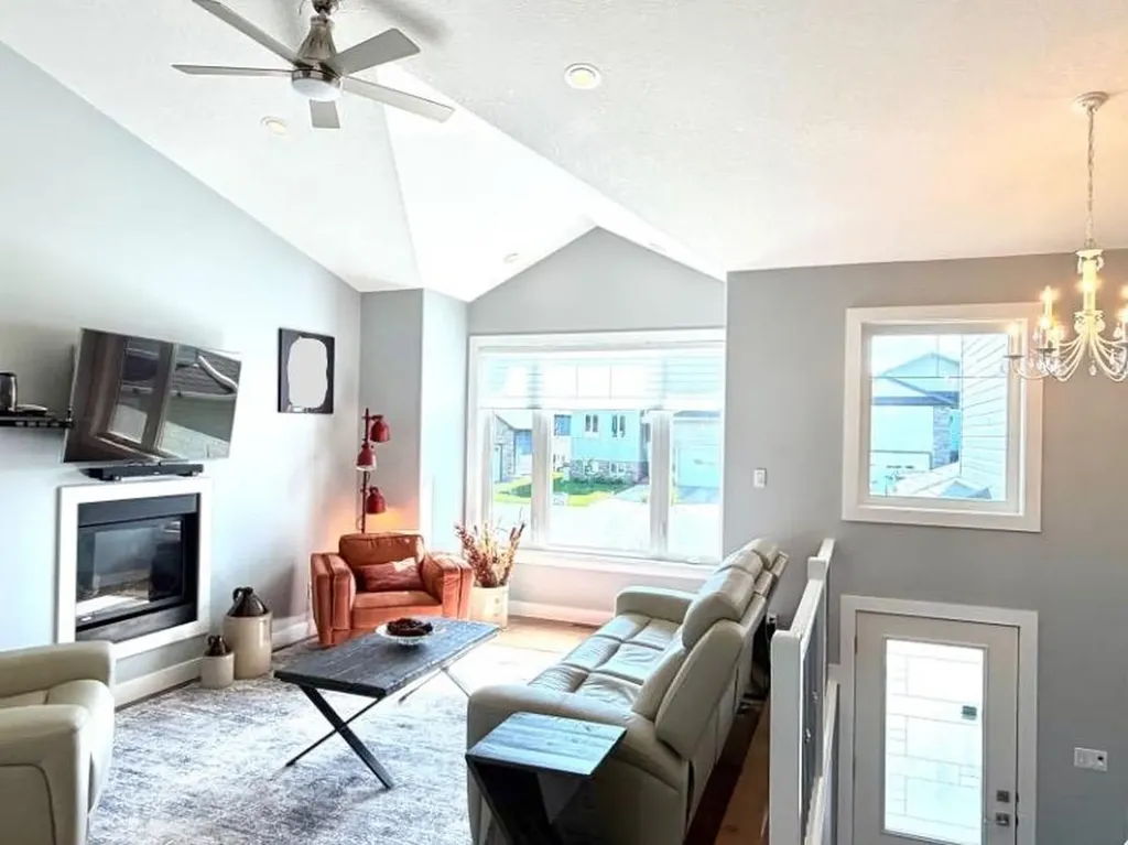 718 24 Street Wainwright AB T9W 0B6