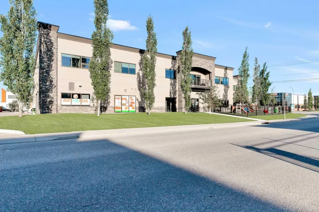 4720 106 Avenue SE Calgary AB T2Z0G4