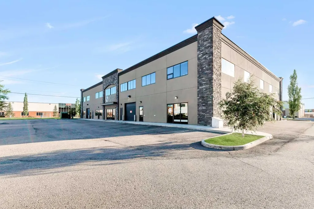 4720 106 Avenue SE Calgary AB T2Z0G4