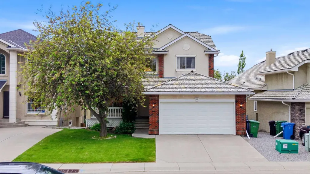 67 Sienna Heights Way SW Calgary AB T3H 3T6