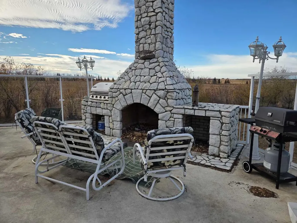 285049 Range Road 35 Rural Rocky View County AB T0M 0S0