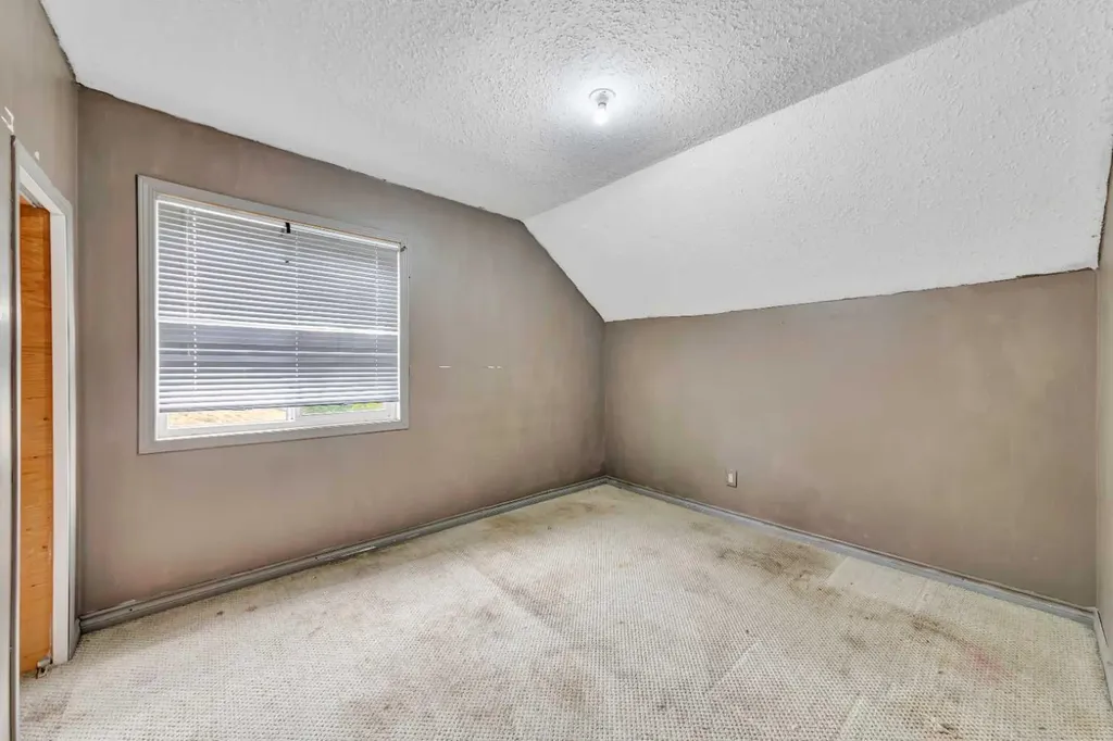 4825 45 Street Lloydminster SK S9V 0H8
