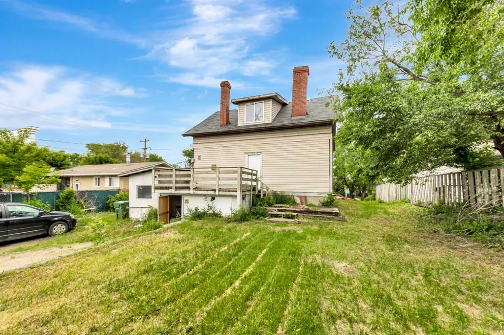 4825 45 Street Lloydminster SK S9V 0H8