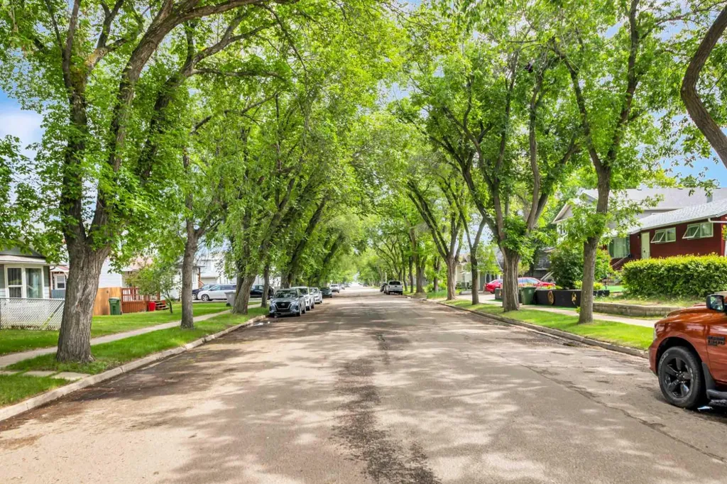 4825 45 Street Lloydminster SK S9V 0H8