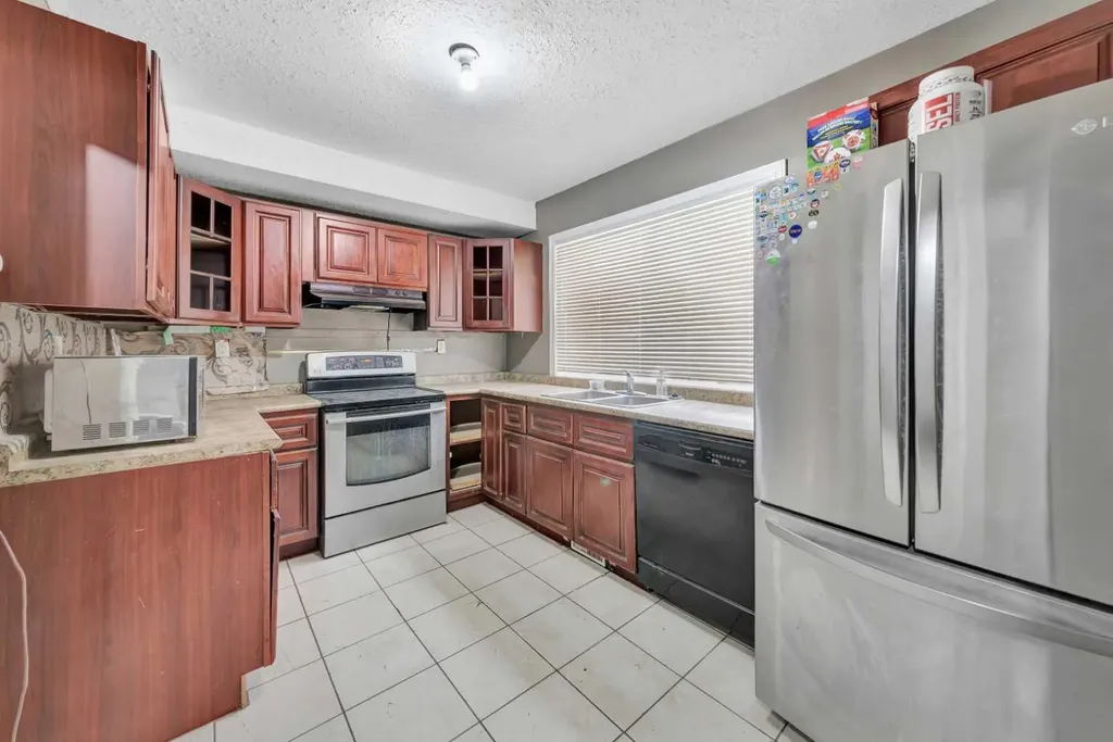 4825 45 Street Lloydminster SK S9V 0H8