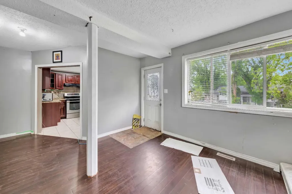 4825 45 Street Lloydminster SK S9V 0H8