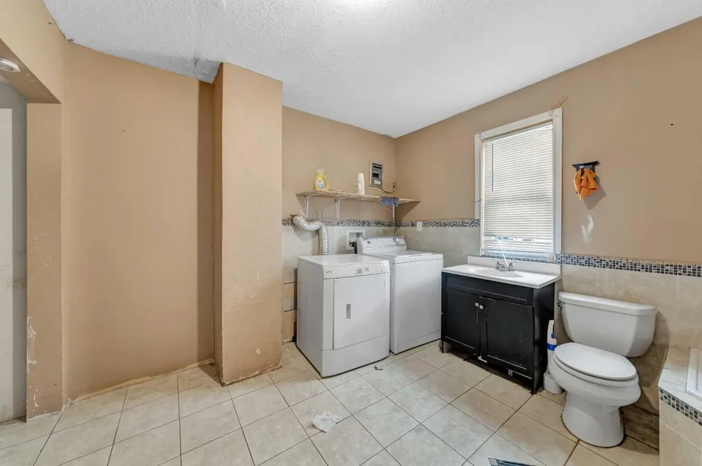 4825 45 Street Lloydminster SK S9V 0H8