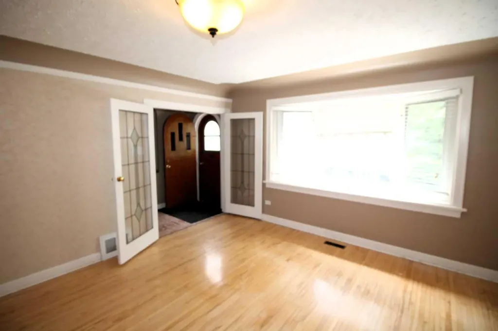 819 9 Avenue S Lethbridge AB T1J 1T6