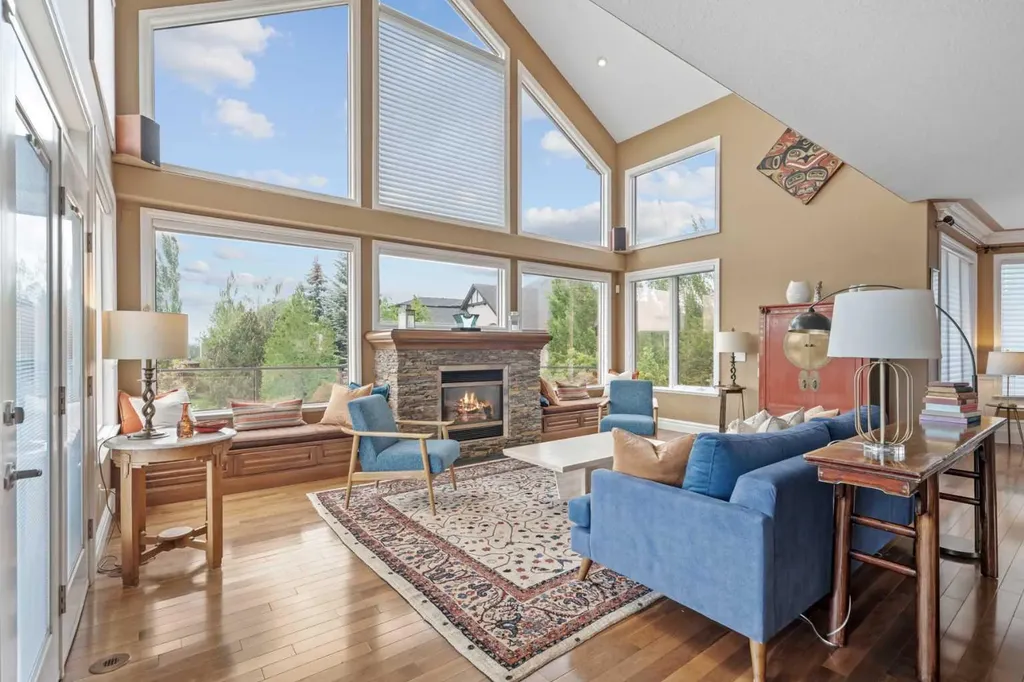 13 Discovery Rise SW Calgary AB T3H 4N6