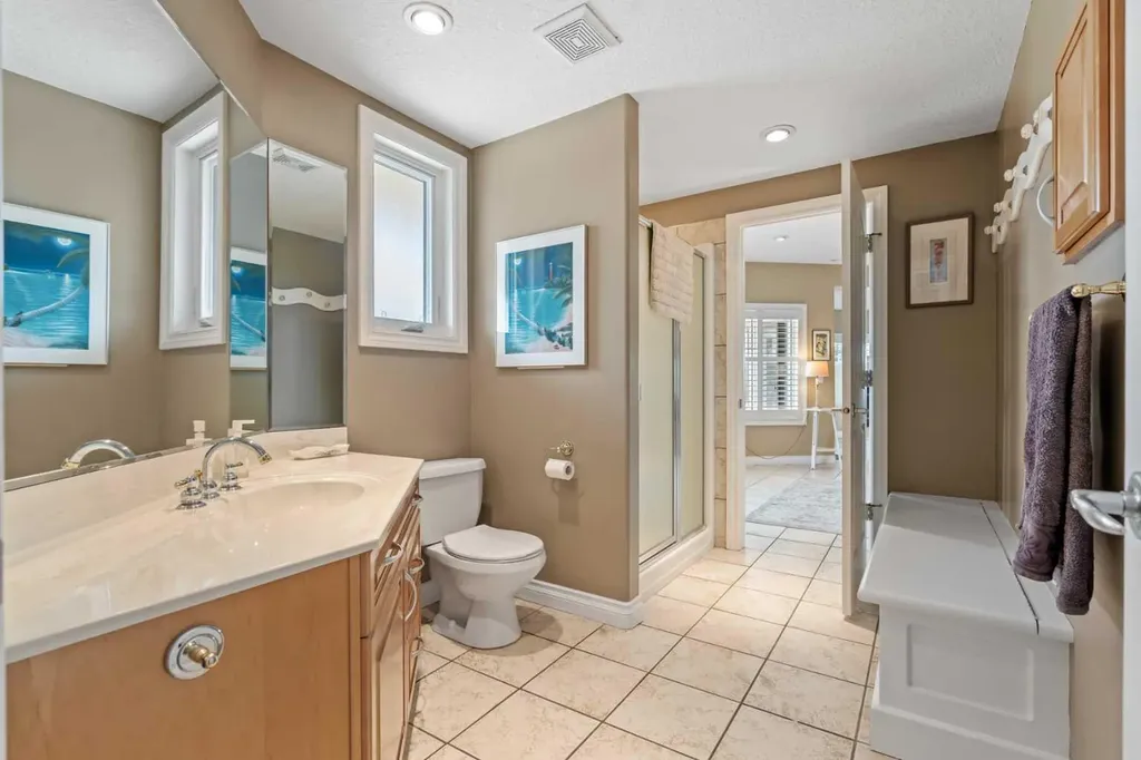 13 Discovery Rise SW Calgary AB T3H 4N6
