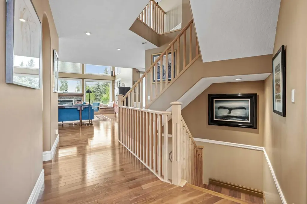 13 Discovery Rise SW Calgary AB T3H 4N6