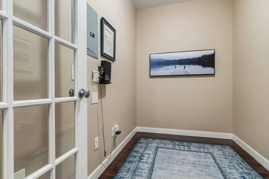 30 Discovery Ridge Close SW Calgary AB T3H 5X5