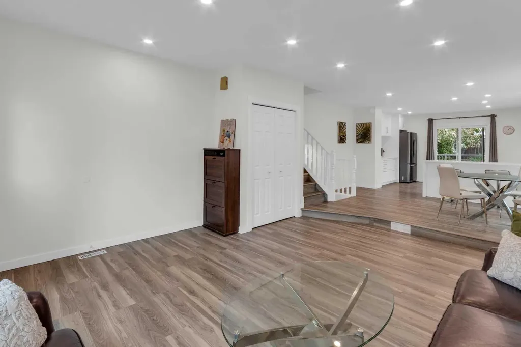 203 Edgepark Boulevard NW Calgary AB T3A 4E4
