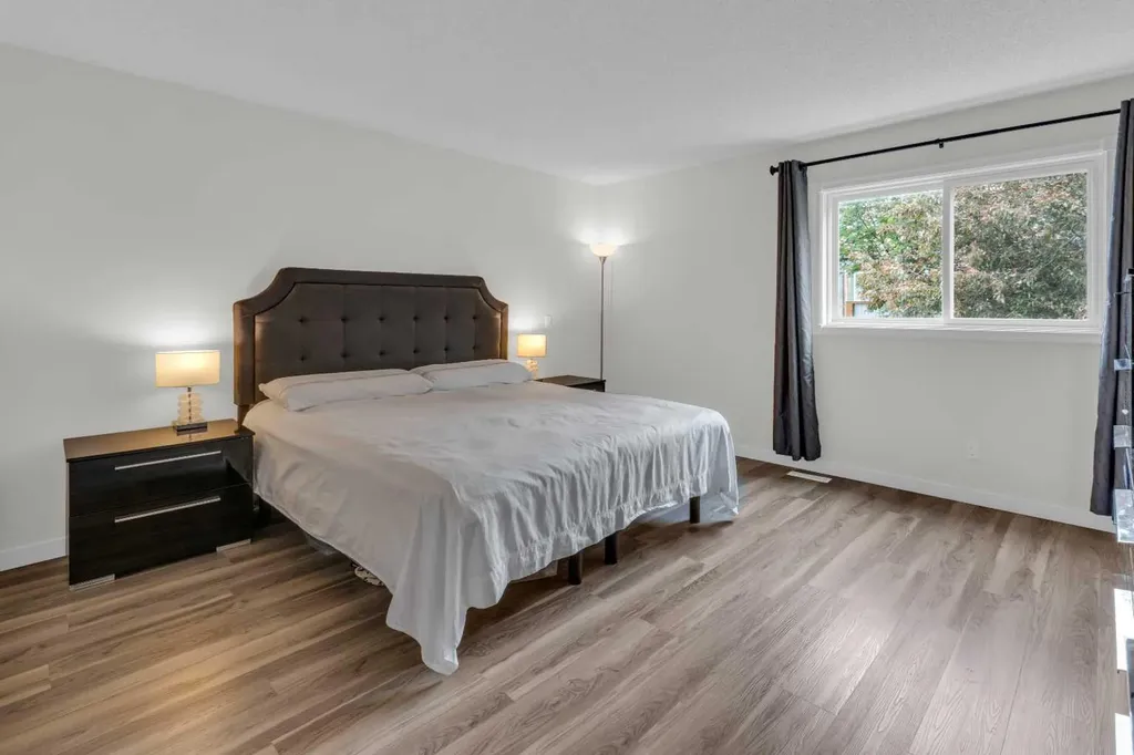 203 Edgepark Boulevard NW Calgary AB T3A 4E4