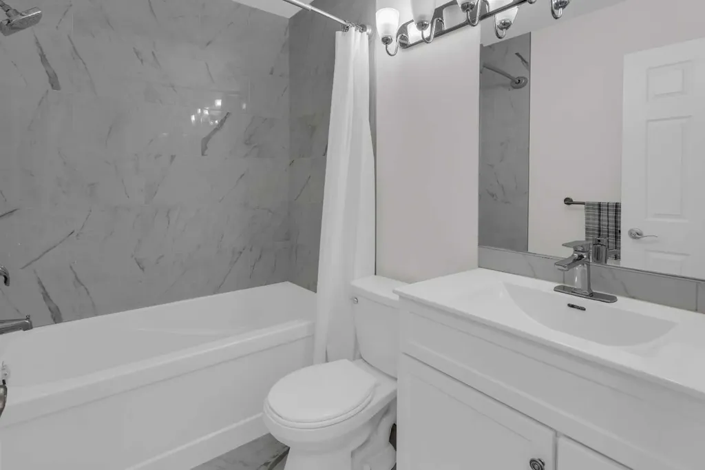 203 Edgepark Boulevard NW Calgary AB T3A 4E4