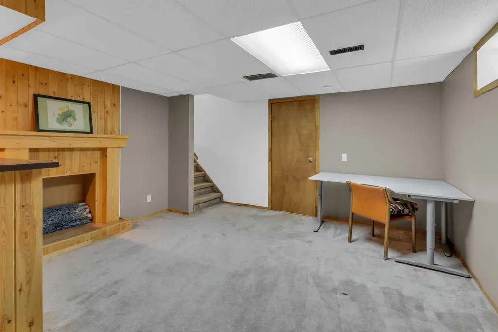 203 Edgepark Boulevard NW Calgary AB T3A 4E4