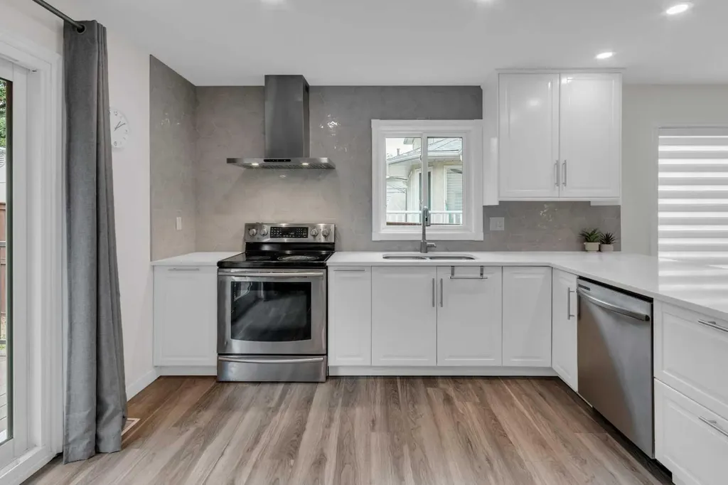 203 Edgepark Boulevard NW Calgary AB T3A 4E4