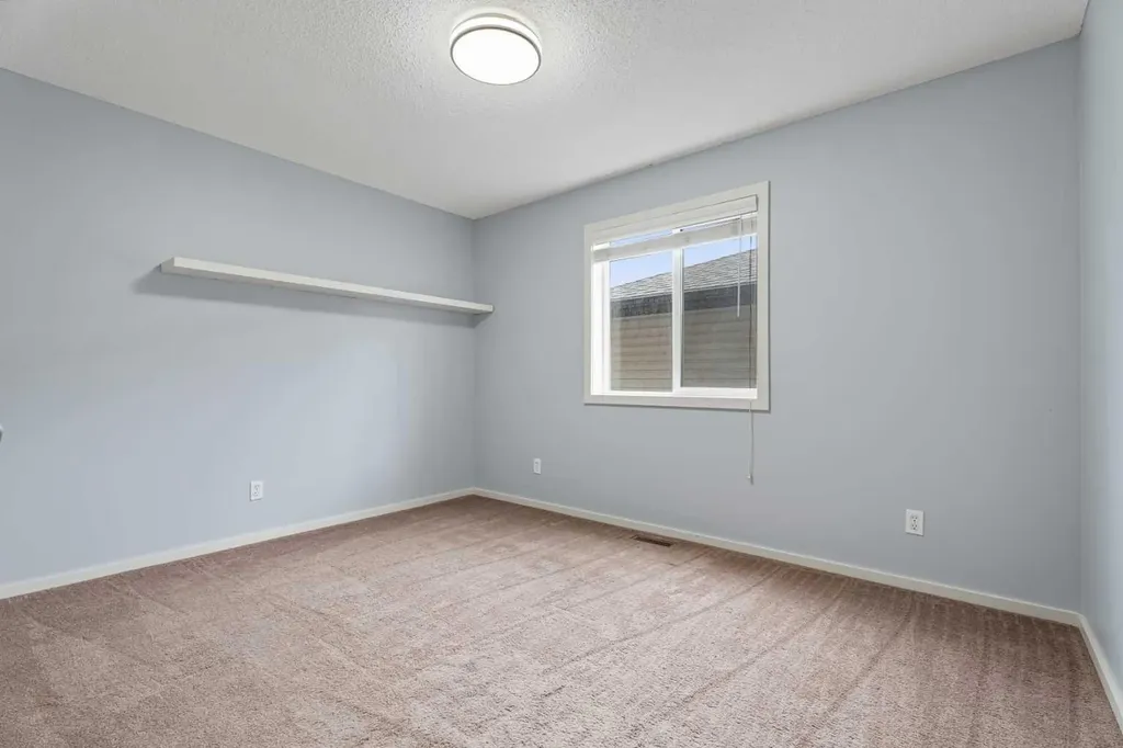 1198 Kingston Crescent SE Airdrie AB T4A 0E9